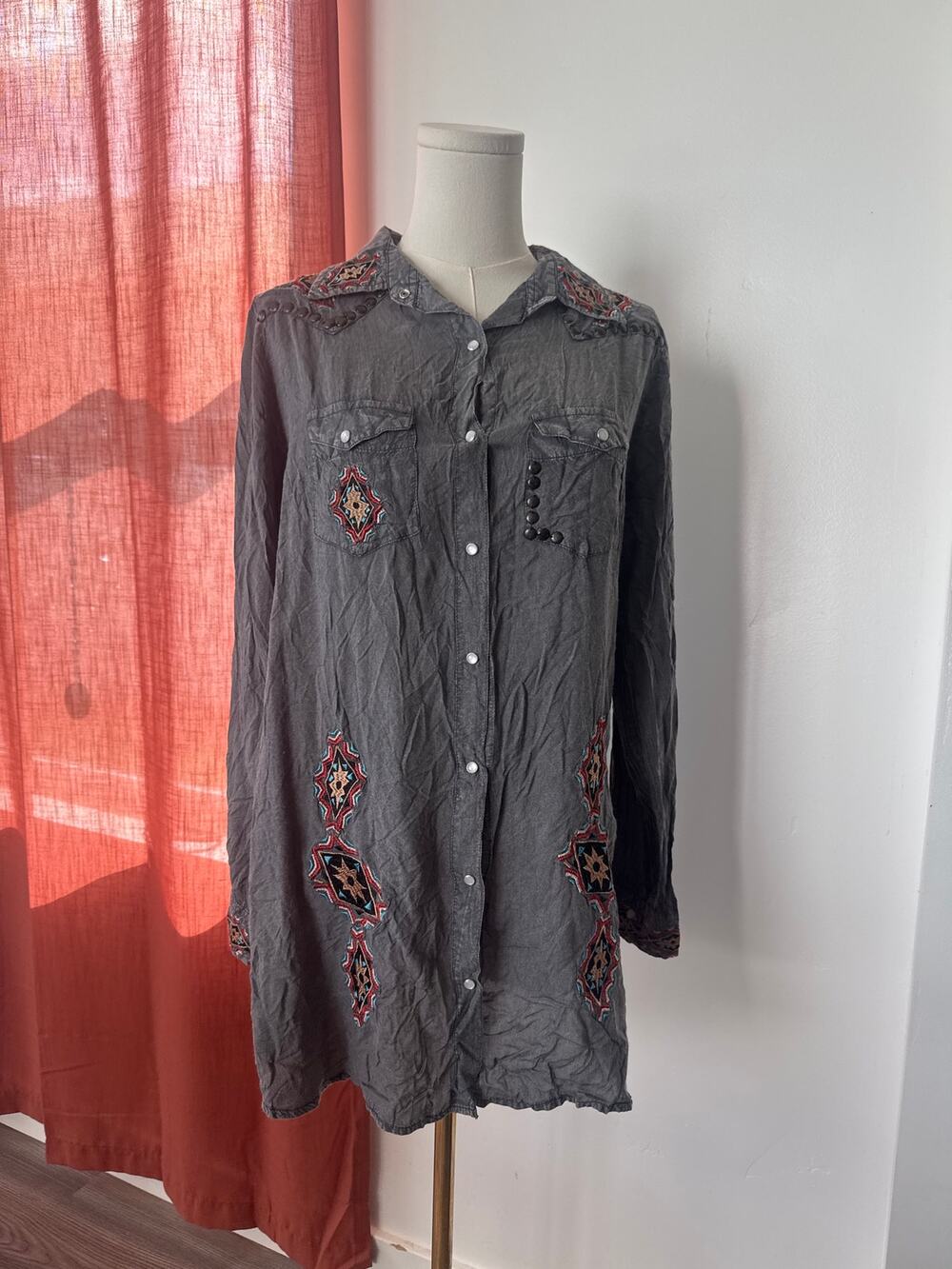 NWT Honey Creek by Scully Western Embroidered Country Cowgirl Tunic Top
